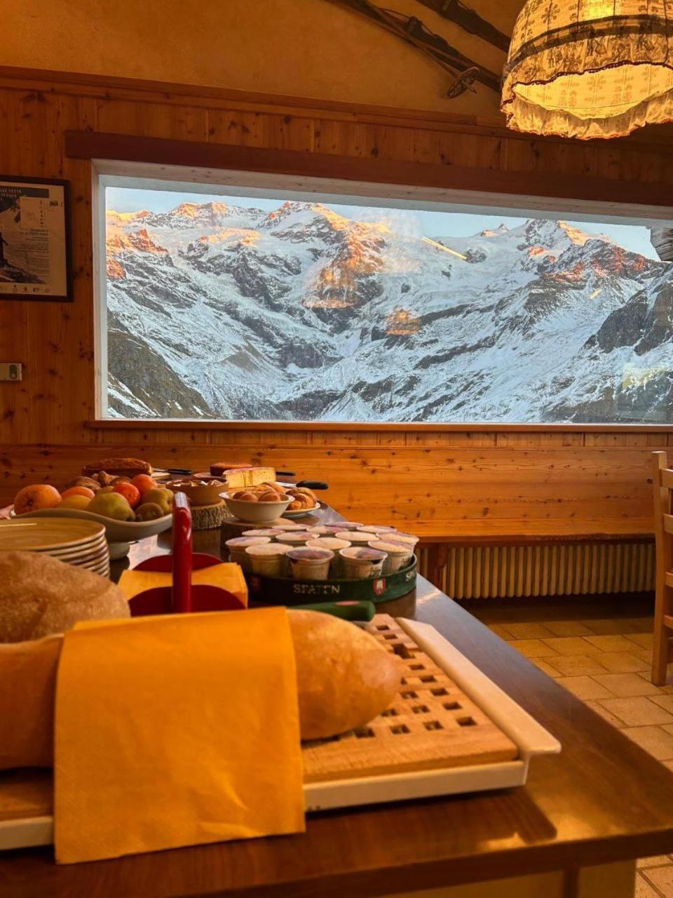 Albergo Ristoro Sitten - 2300 Mt Грессоней-ла-Трините Экстерьер фото
