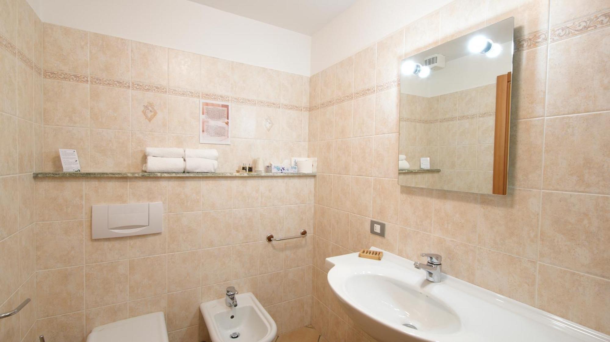 Albergo Ristoro Sitten - 2300 Mt Грессоней-ла-Трините Экстерьер фото
